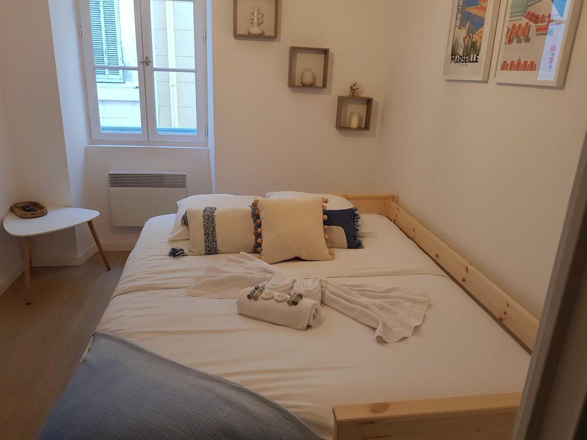Appartement Panier Caylus - Welkeys Marseille Bagian luar foto
